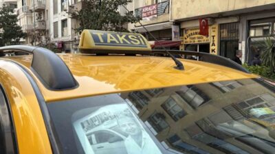 İzmir’in Konak ilçesinde ücret yüzünden tartıştığı yolcu tarafından tabancayla vurularak