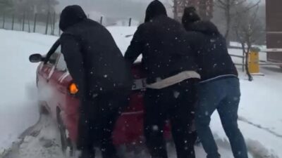 Ramazan Bayramı’nın ilk gününde İzmir’in yüksek kesimlerinde hafif kar yağışı