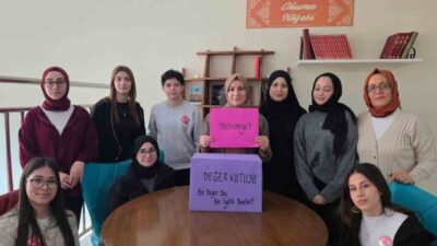 İzmir Kız Anadolu İmam Hatip Lisesi öğrencileri, ’Okullarımız İyilikte Yarışıyor’