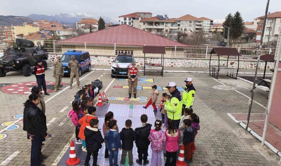 Adıyaman Gölbaşı İlçe Jandarma Komutanlığı ekipleri tarafından anasınıfı öğrencilerine uygulamalı