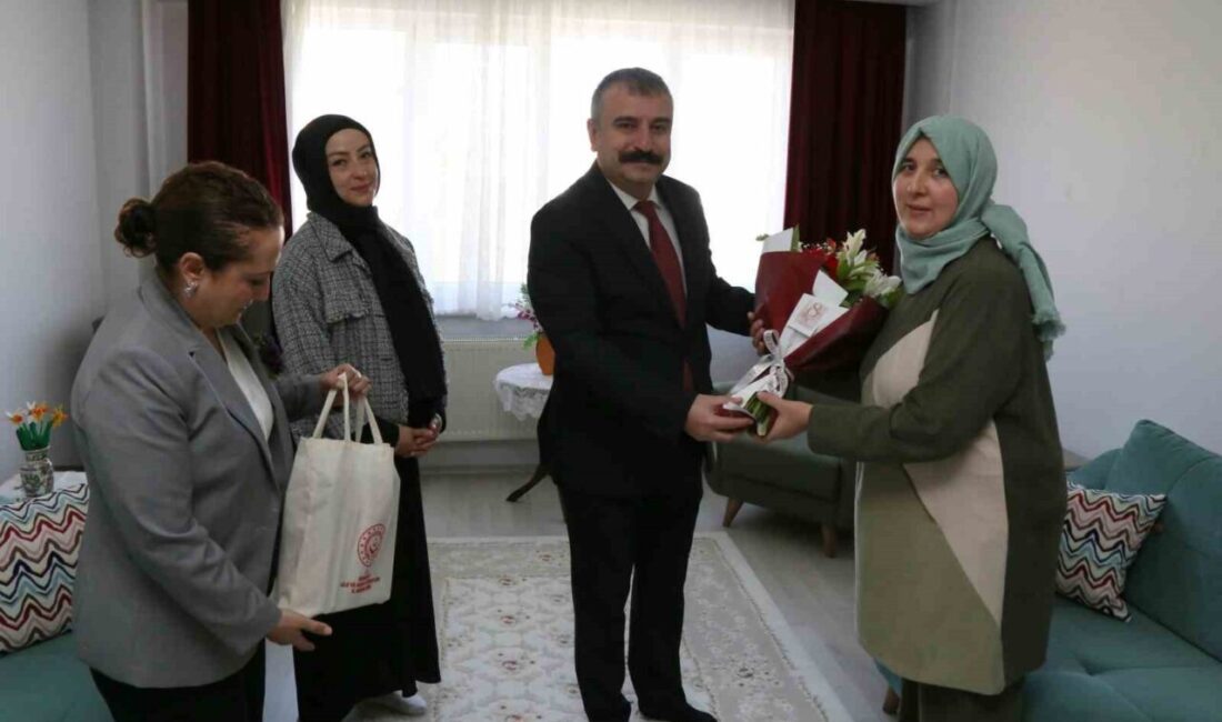 Eskişehir Aile ve Sosyal Hizmetler İl Müdürü Orhan Bayrak, 8
