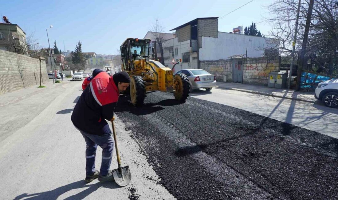 Kahramanmaraş’ta altyapı çalışmaları, iklim şartları ve yoğun kullanım sebebiyle deforme