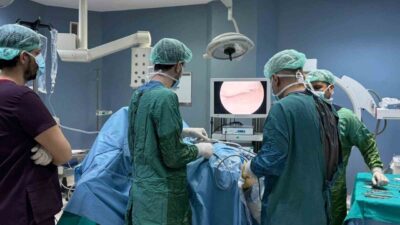 Adıyaman’ın Kahta Devlet Hastanesi’nde uzun süredir yapılamayan artroskopik menisküs ameliyatı