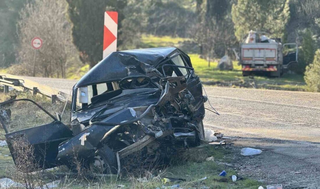 Karabük’te otomobil ile kamyonun çarpışması sonucu meydana gelen kazada 1