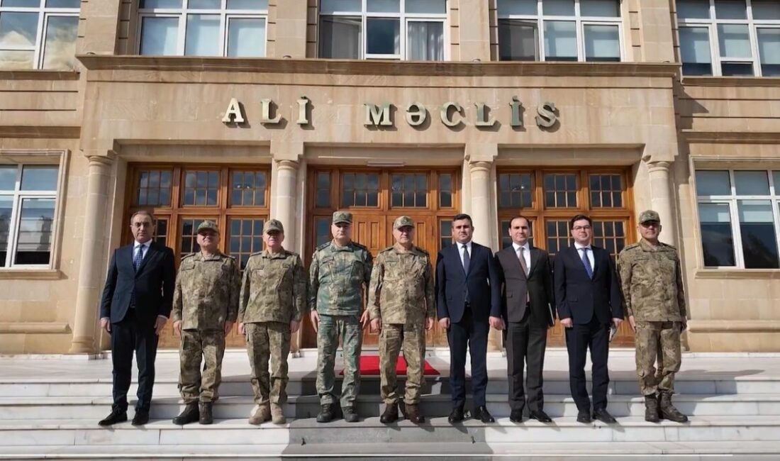 Kara Kuvvetleri Komutanı Orgeneral Metin Tokel Iğdır’dan Nahçıvan’a geçerek, Nahçıvan