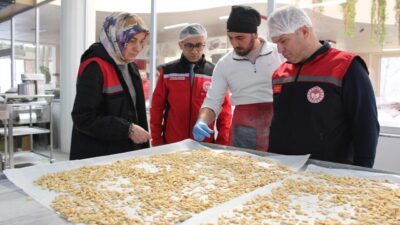 Karabük’te Ramazan Bayramı öncesinde vatandaşların güvenli gıdaya ulaşımını sağlamak amacıyla