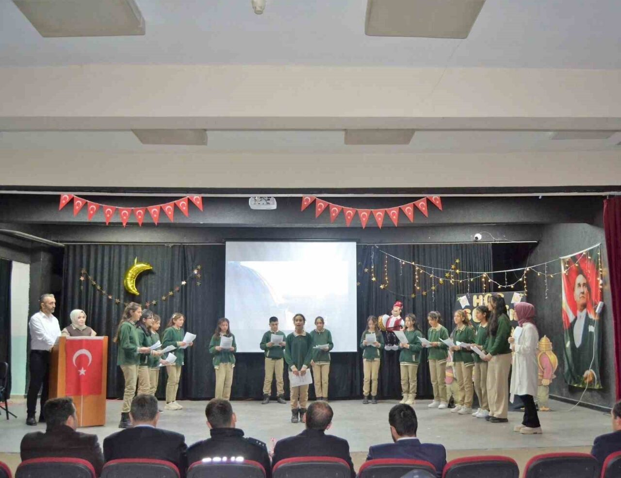 Karaçoban ilçesinde “Maarifin Kalbinde Ramazan” etkinlikleri kapsamında İsmet İnönü Ortaokulu