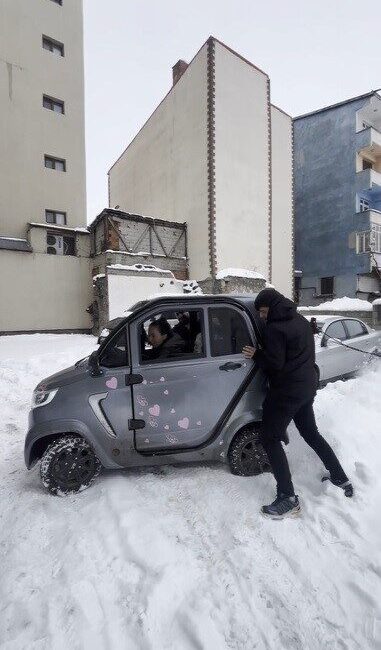 Kars’ta yoğun kar yağışının ardından ilginç ve bir o kadar