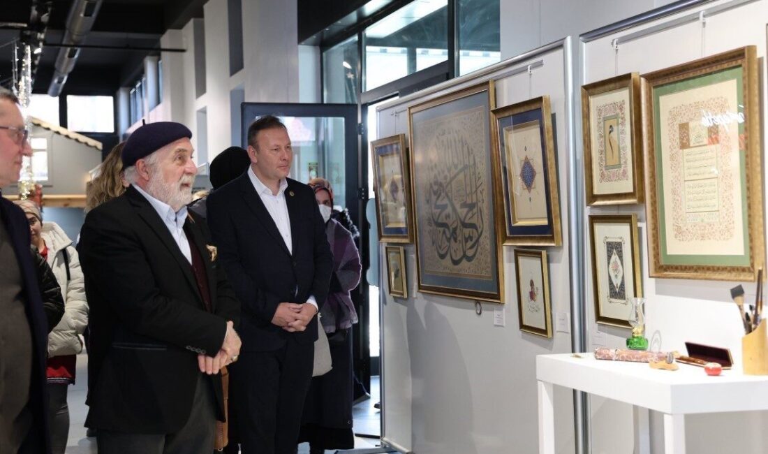 Kartepe Belediyesi tarafından ebru sanatçısı Hikmet Barutçugil’in katılımıyla söyleşi gerçekleştirildi.