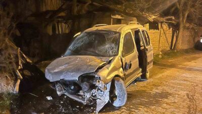 Kastamonu’nun Taşköprü ilçesinde hafif ticari aracın taşa çarpması neticesinde 1