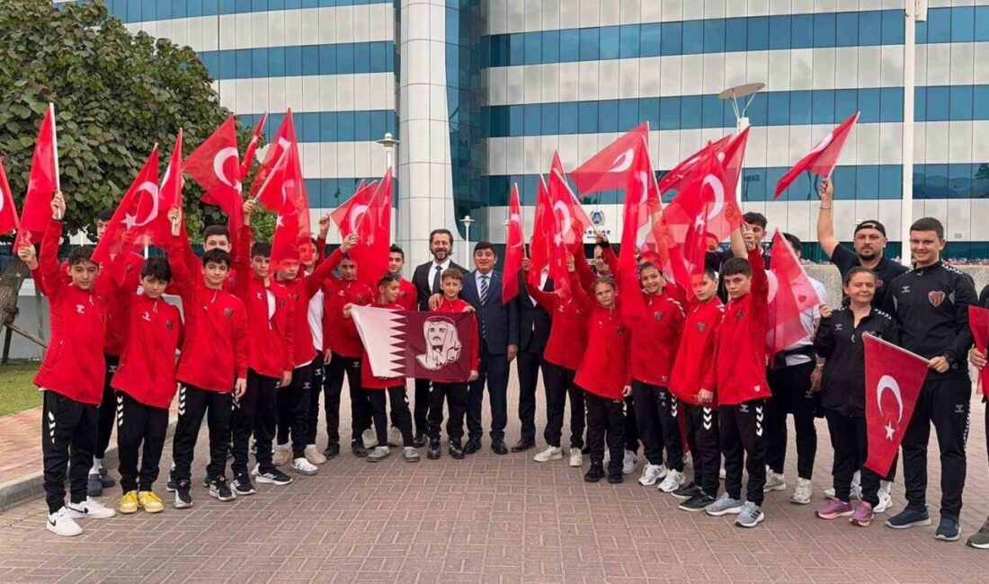 Katar’a futbol turnuvasına katılmak için gittikten sonra mahsur kalan Küçükada
