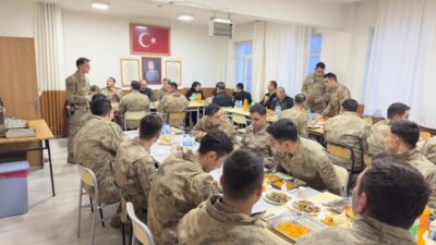 Kemaliye Kaymakamlığı tarafından Ramazan ayı dolayısıyla düzenlenen iftar programı kapsamında,