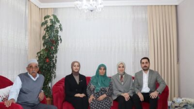 Tercan Kaymakamı Neslihan Kısa Duman, ilçede şehit ailesine iftar ziyaretinde