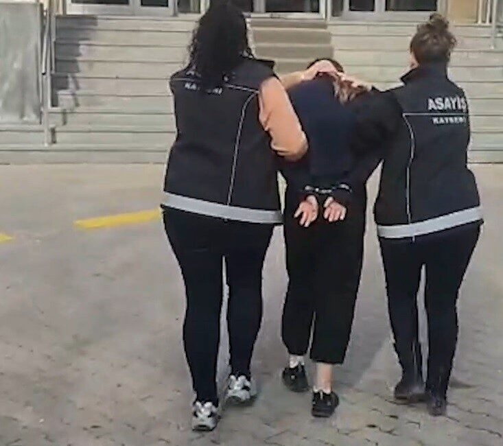 Kayseri’de polis ekipleri tarafından düzenlenen operasyonda ‘hırsızlık’ suçundan 30 yıl