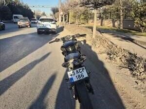 Eskişehir’de bir otomobile arkadan çarpan ehliyetsiz motosiklet sürücüsüne 200 bin