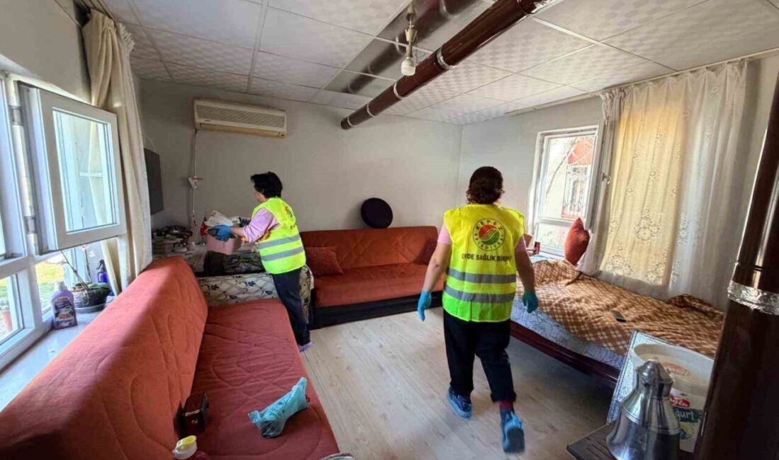 Kepez Belediyesi, yaklaşan bayram öncesi şehit ve gazi ailelerinin evlerini