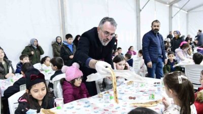 Kestel Belediye Başkanı Ferhat Erol, Ramazan Çocuk Etkinlikleri kapsamında düzenlenen