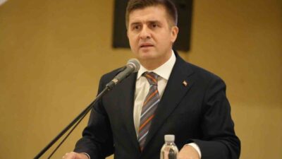 Kırıkkale Valisi Hüseyin Engin Sarıibrahim, iş insanlarının katıldığı iftar programında