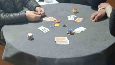 Kırıkkale’de kumar oynandığı belirlenen bir derneğe düzenlenen polis baskınında 5