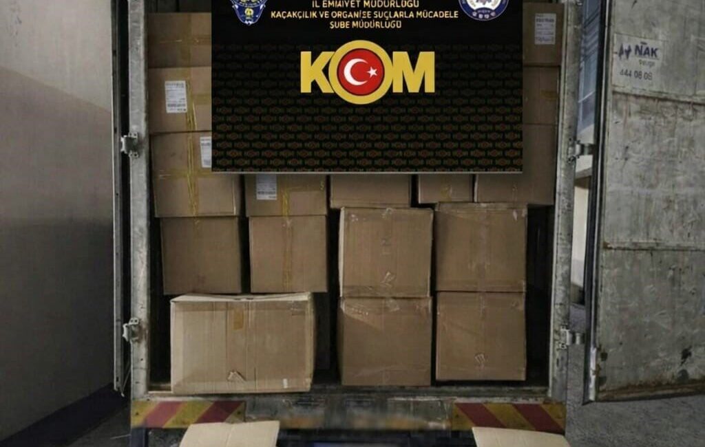 Kırşehir’de polis ekipleri tarafından durdurulan bir kamyonette yapılan aramada yaklaşık