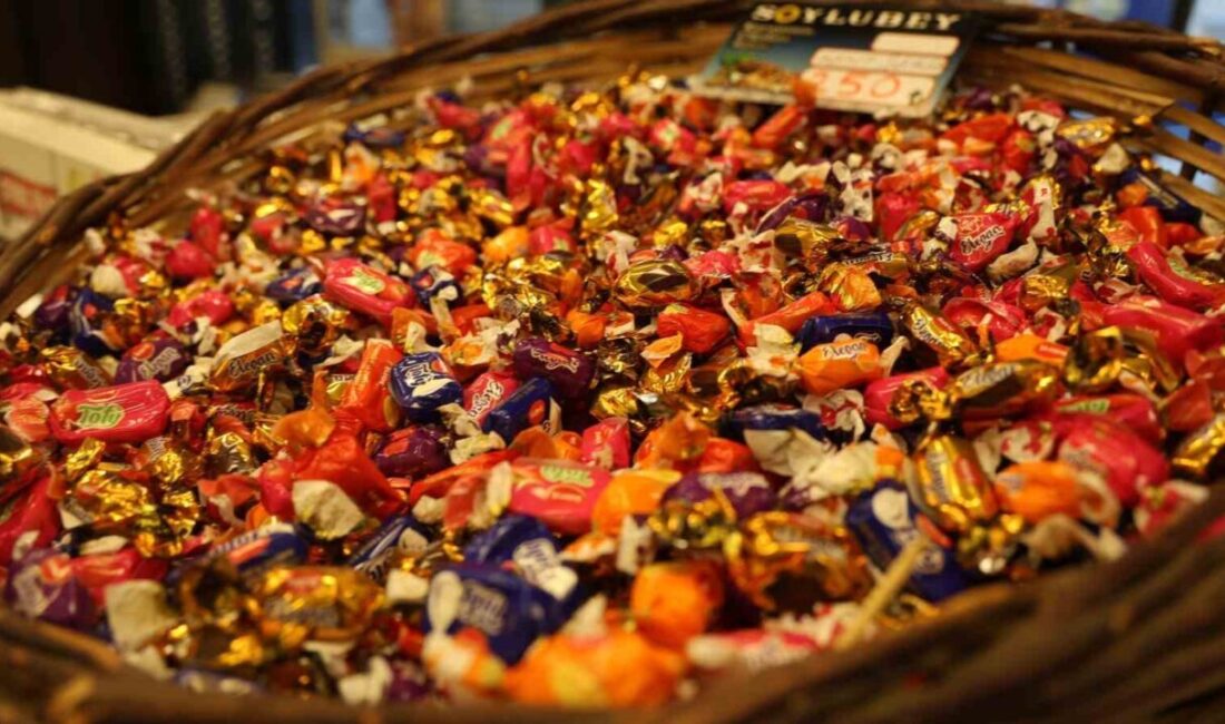 KIRŞEHİR (İHA) – Kırşehir’de Ahi esnafı, Ramazan Bayramı öncesinde şeker