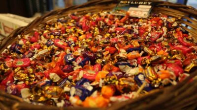 KIRŞEHİR (İHA) – Kırşehir’de Ahi esnafı, Ramazan Bayramı öncesinde şeker