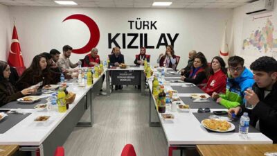 Erzurum’da Kızılay Kadın Kolları tarafından üniversite öğrencilerine yönelik anlamlı bir