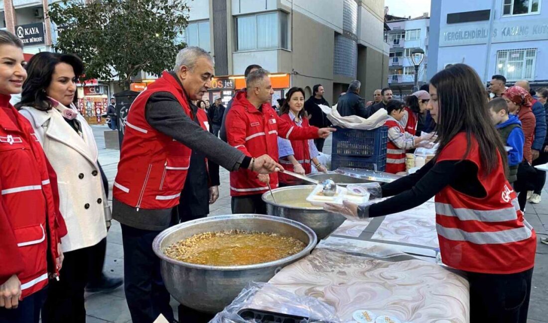 Türk Kızılay Alaşehir Şubesi tarafından Ramazan ayı dolayısıyla Cumhuriyet ve