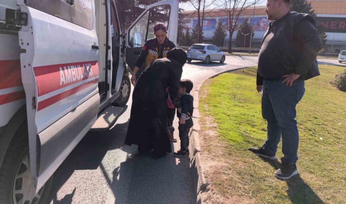 Bursa’nın İnegöl ilçesinde kontrolden çıkan motosikletin devrildiği kazada 2’si çocuk