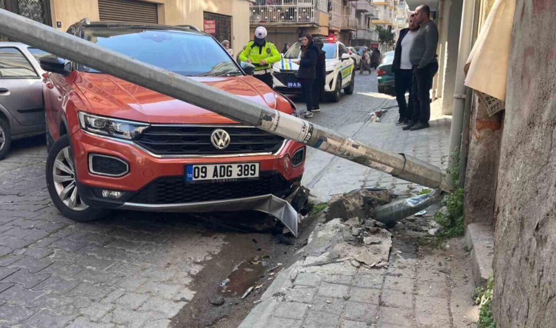 Aydın’ın Efeler ilçesinde park etmek isterken fren yerine gaza basan
