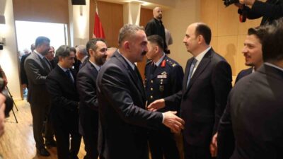 Konya’da Ramazan Bayramı dolayısıyla protokol bayramlaşma programı düzenlendi. Konya Valiliği