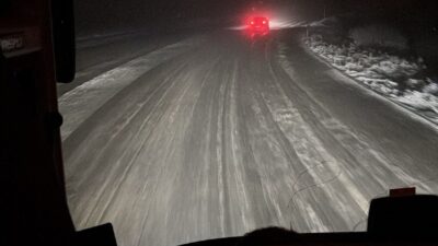 Bayburt-Erzurum kara yolundaki 2 bin 409 rakımlı Kop Dağı Geçidi’nde