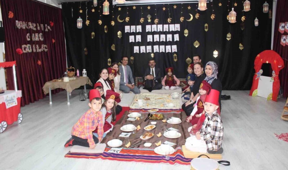 Muğla’nın Köyceğiz ilçesinde minik öğrenciler için tekne orucu ve çocuk