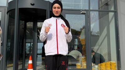 Adana’nın Kozan ilçesinde yaşayan milli boksör Azra Nur Çetin, Tayland’da