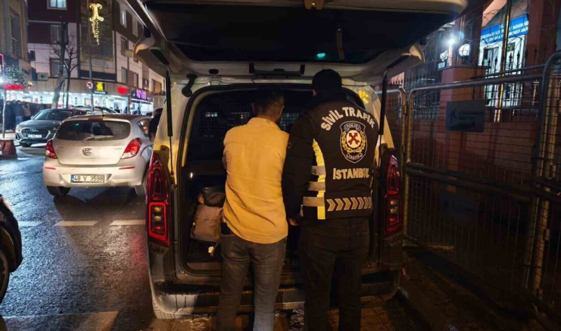 İstanbul Küçükçekmece’de trafikte yaşanan tartışma sonrası yapılan çalışmada araç sürücüsü