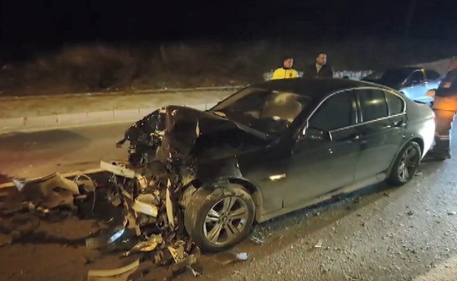 Aydın’ın Kuşadası ilçesinde meydana gelen trafik kazasında 4 kişi yaralandı.