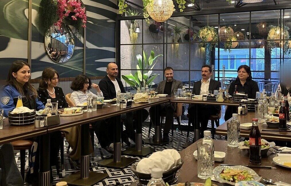 Kütahya İl Emniyet Müdürlüğü tarafından düzenlenen iftar programında, sevgi evlerinde