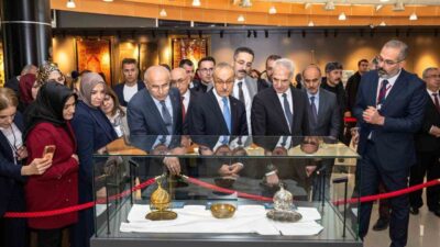 Malatya’da Ramazan ayı nedeniyle açılan Kutsal Emanetler ve Vakıf Eserleri