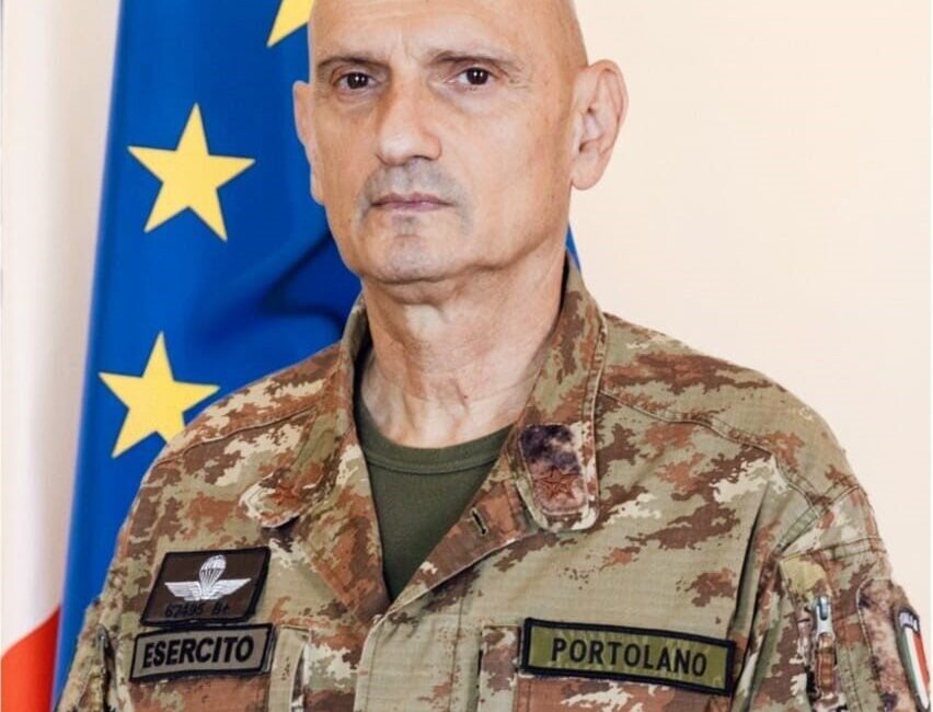 İtalya Genelkurmay Başkanı General Luciano Portolano, Kuveyt’te İtalyan askerlerinin bulunduğu