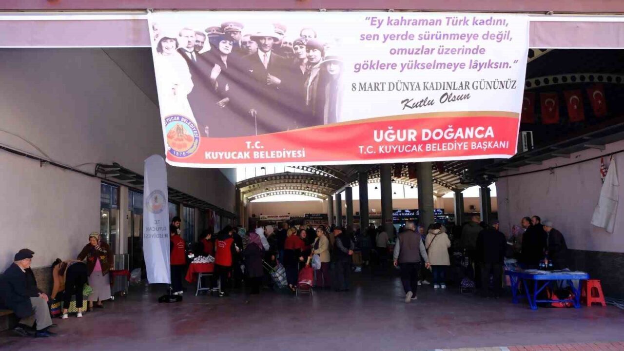 Kuyucak Belediyesi Kültür ve Sosyal İşler Müdürlüğü personeli, 8 Mart