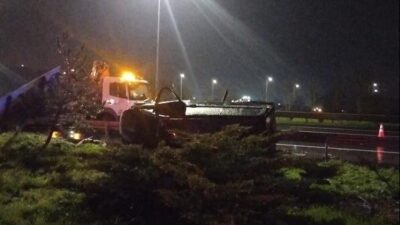 Kuzey Marmara Otoyolu Çekmeköy mevkii Hüseyinli Kavşağı’nda kontrolden çıkan bir