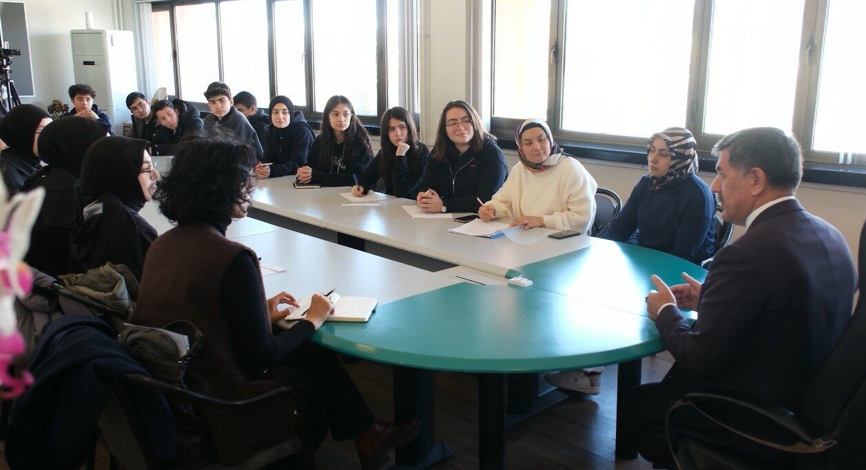 Erzincan’da lise öğrencileri, çevre bilinci ve geri dönüşüm çalışmaları hakkında