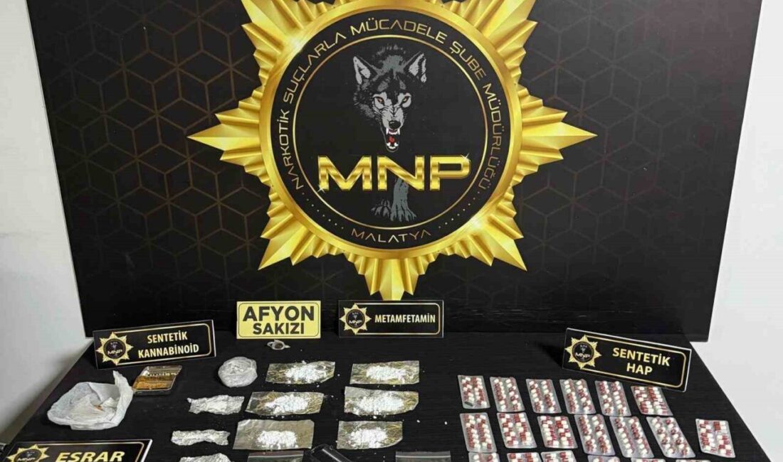 Malatya’da polis ekiplerince sokak satıcılarına yönelik düzenlenen operasyonda çeşitli uyuşturucu