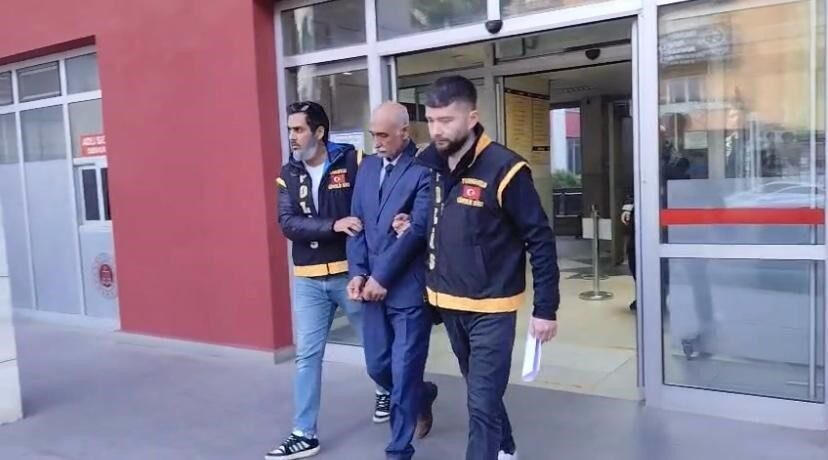 Manisa İl Emniyet Müdürlüğü, Turgutlu ilçesinde bir öğretmenin Atatürk’e hakaret