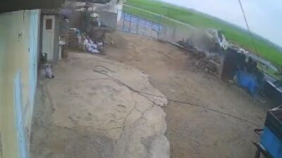 Mardin’in Nusaybin ilçesinde kamyonetin kontrolden çıkıp tümseğe çarptığı ve 3