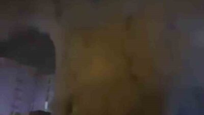 Mardin’in Kızıltepe ilçesinde bir mobilya döşemecisinde çıkan yangın, itfaiye ekiplerinin