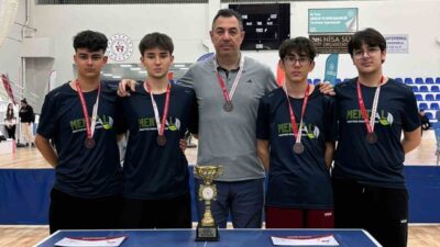 Menteşe Anadolu Lisesi, okul sporlarında önemli bir başarıya imza attı.