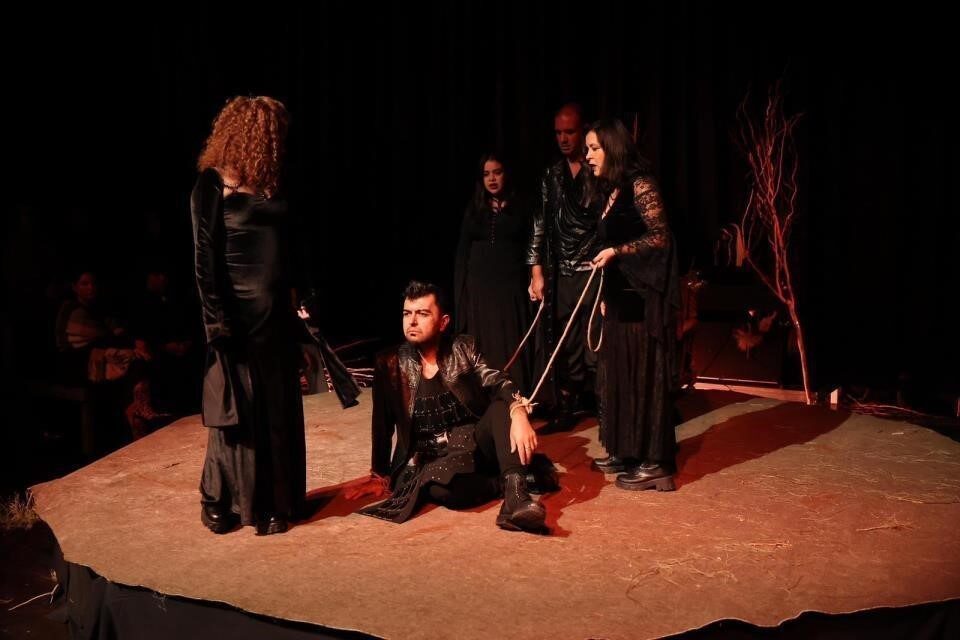 Merkezefendi Belediyesi Kent Tiyatrosu’nun Mart ayındaki ilk oyunu “Piyonlar” 4