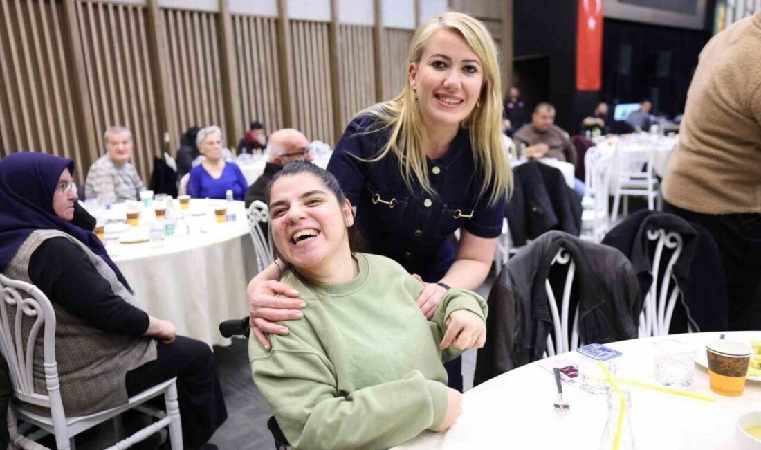 Merkezefendi Belediyesi bünyesinde faaliyet gösteren Engelsiz Yaşam Akademisi’nde eğitim alan