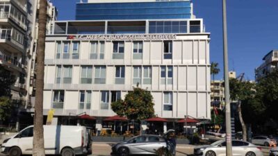 Mersin Büyükşehir Belediyesi’nde ihaleye fesat karıştırma ve rüşvet suçlarına karıştığı